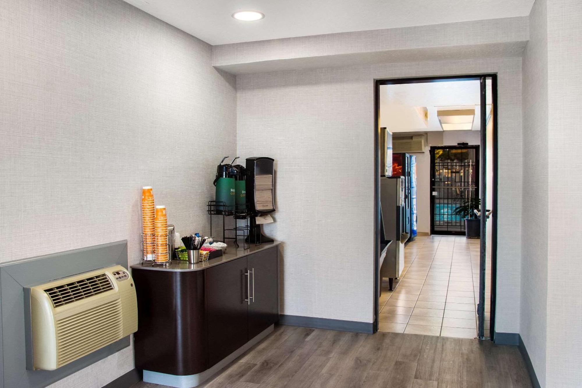 Quality Inn Santa Fe New Mexico Exterior photo